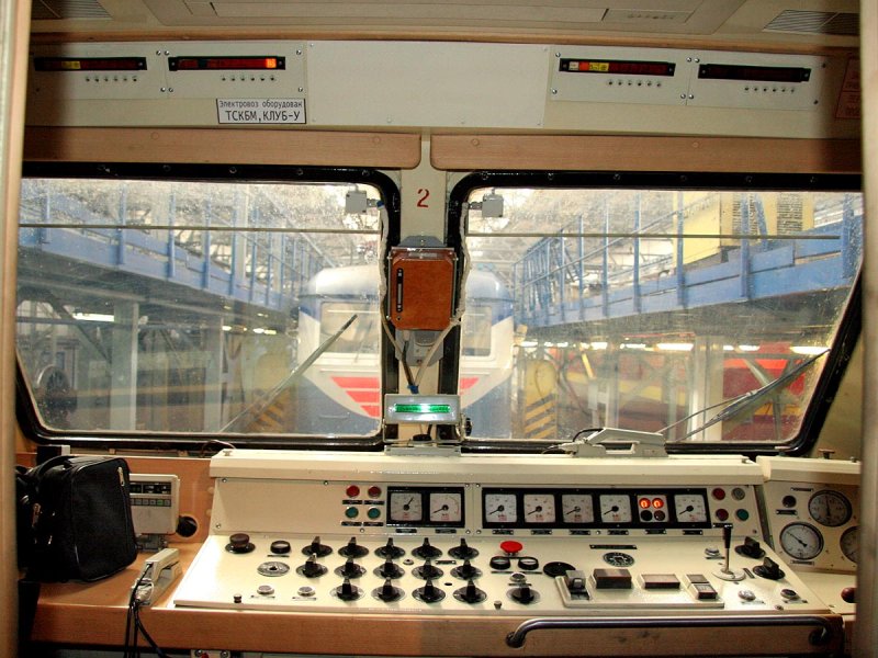 Пульт управления электровоза чс4т