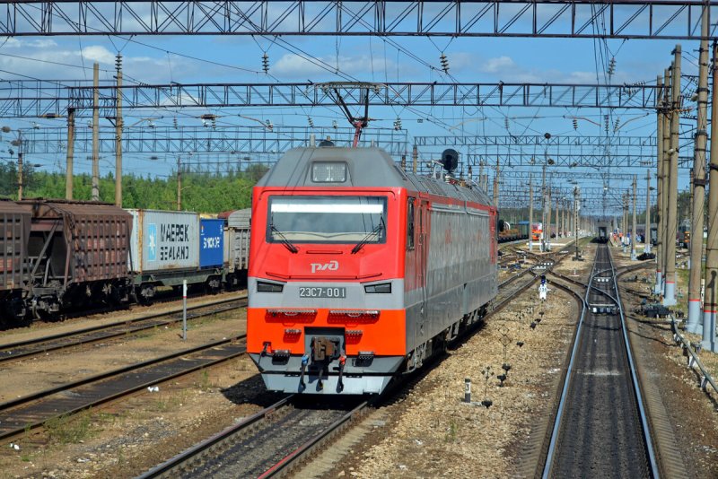 Электровоз 2эс7 чёрный гранит
