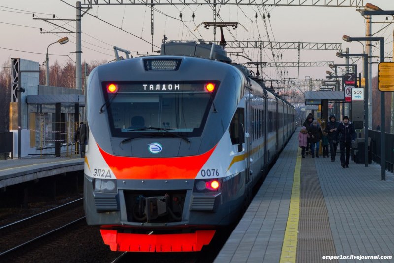 Новые электрички салон