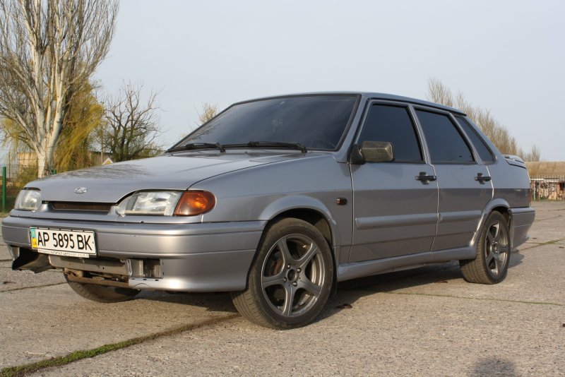 Lada 2115 опер