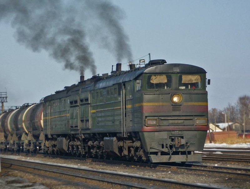 2тэ10м в депо