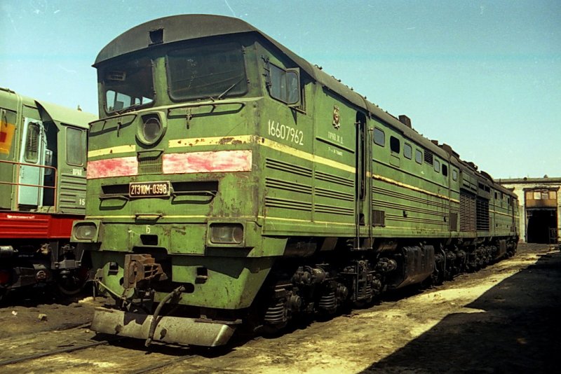 Тепловоз 2тэ10в 4907
