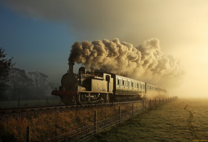 Паровоз с дымом