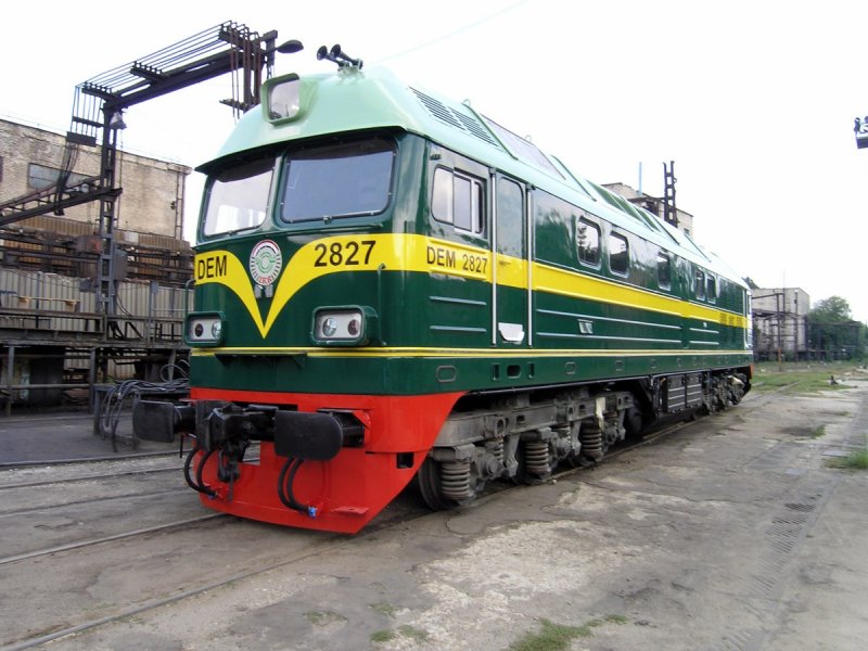 Тепловоз 2тэ114