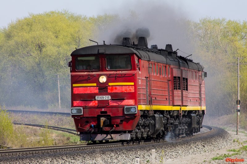 Тепловоз 2тэ10в