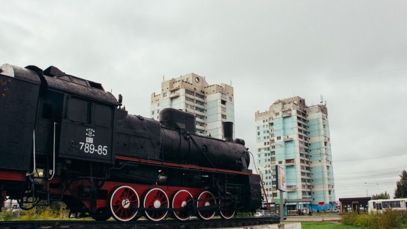 Памятник паровозу Омск