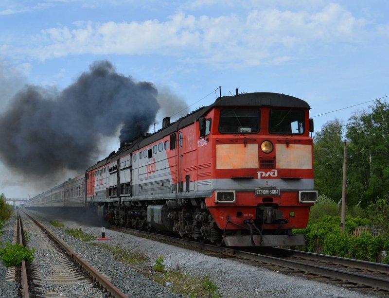 Локомотив 2тэ10м