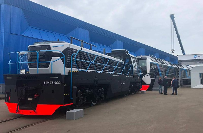 Новый маневровый тепловоз тэм23