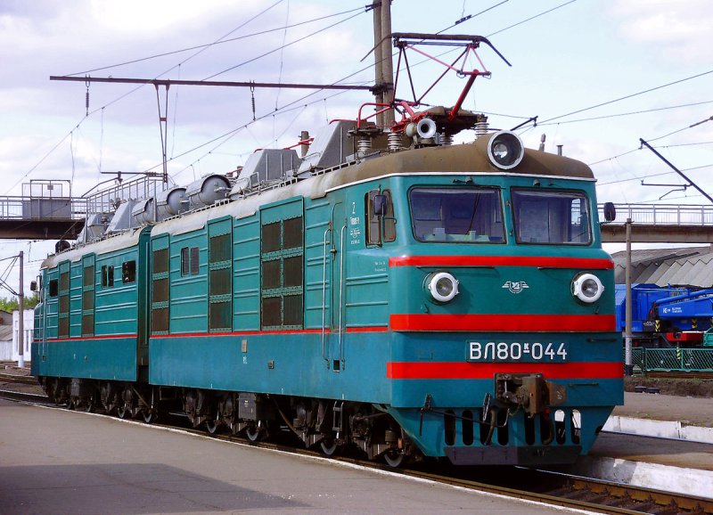Локомотив вл 80