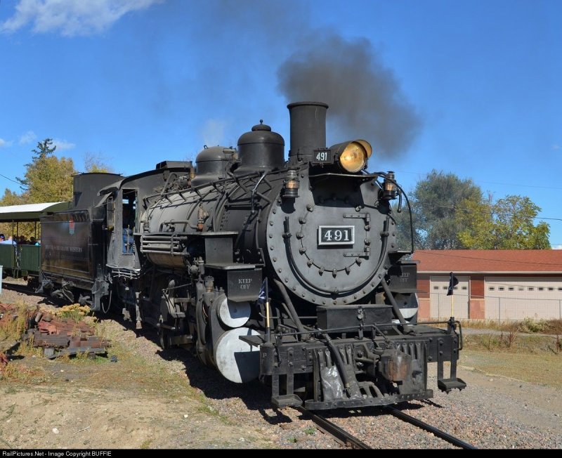 Старый поезд