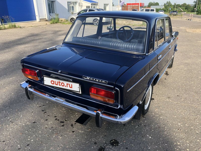 ВАЗ 2103 1975 1.2