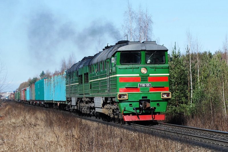 2т 116 тепловоз с цистернами