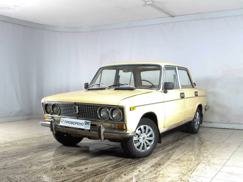 ВАЗ 2103 бежевая