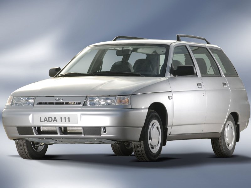 Лада 111 сзади