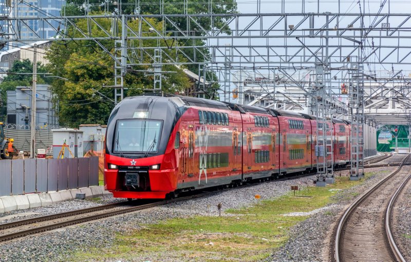 Поезд Штадлер двухэтажный