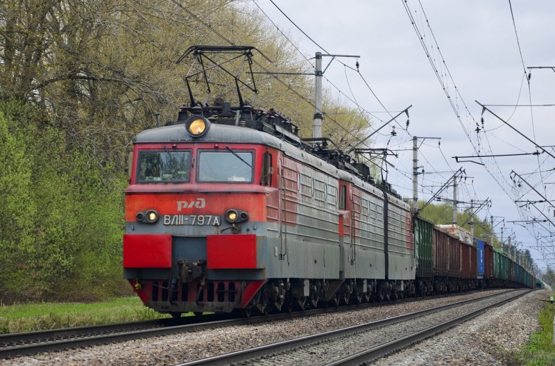 Дизель-электропоезд дт1-012.