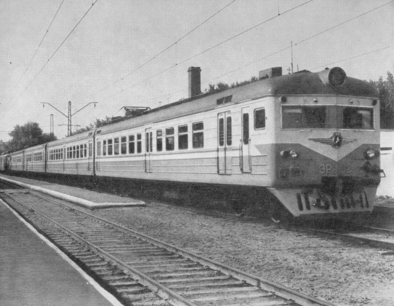 Электропоезд эр22м-67