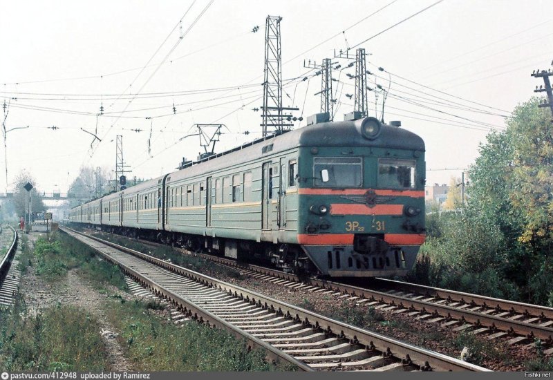 Электричка эр22