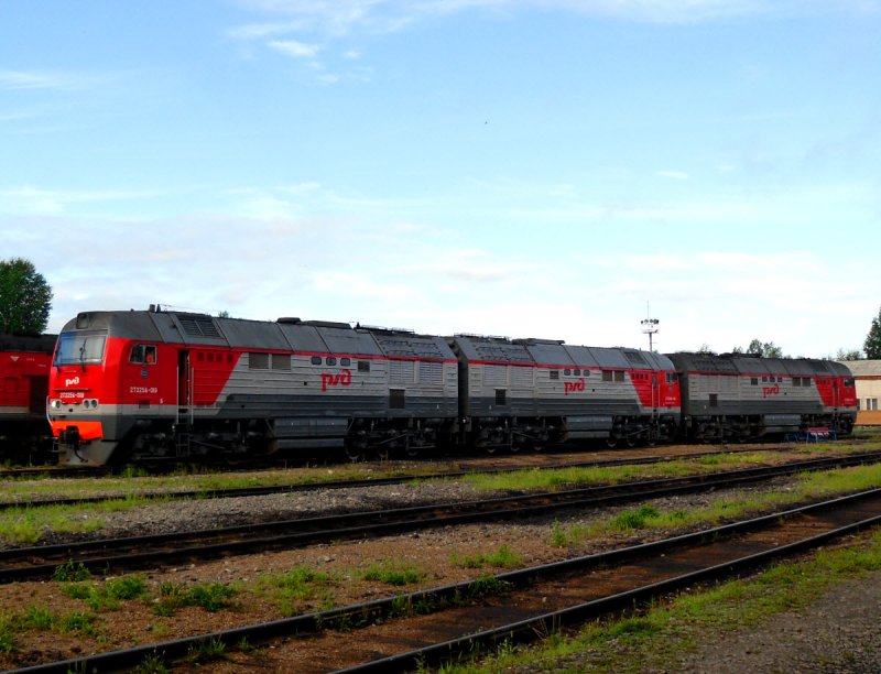 Локомотив 2тэ25км БТС