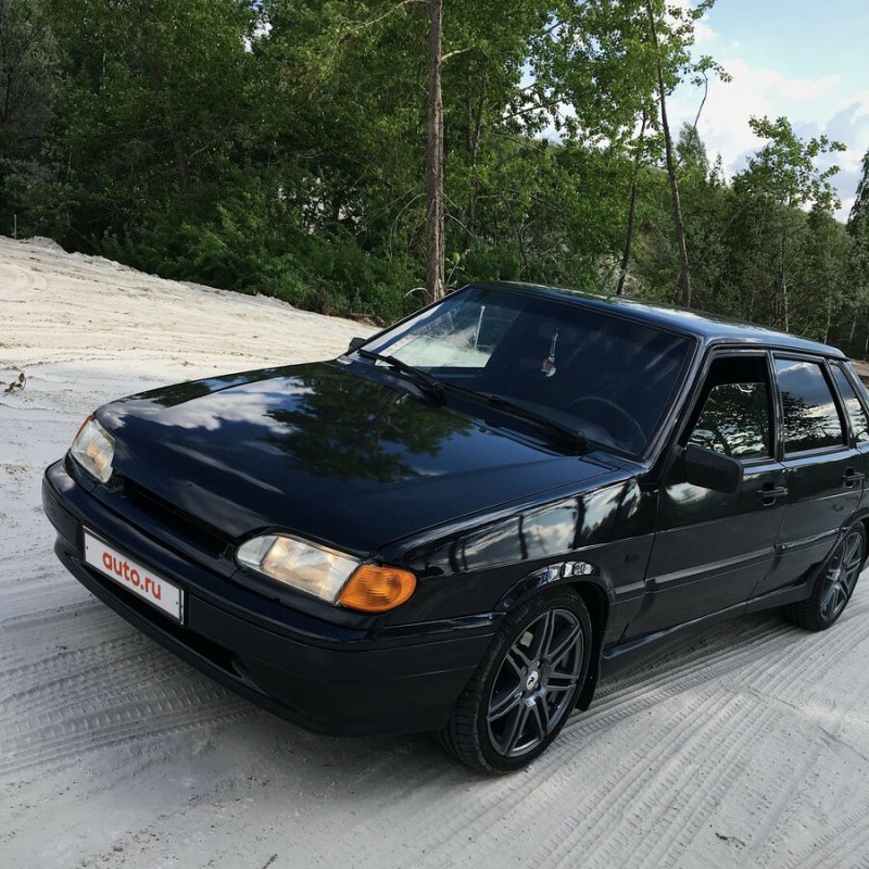 ВАЗ 2115 черная r16