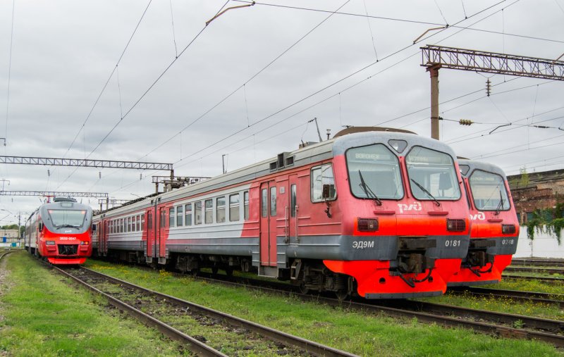 Электропоезд эд4м