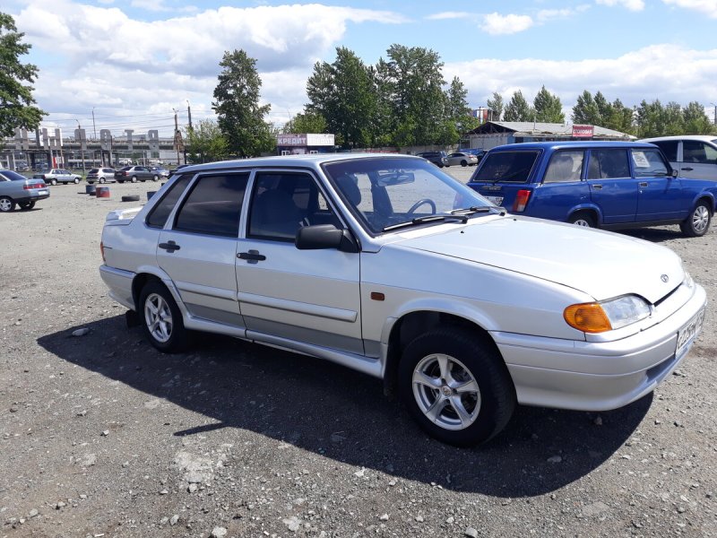 ВАЗ 2110 Богдан белая тонированная