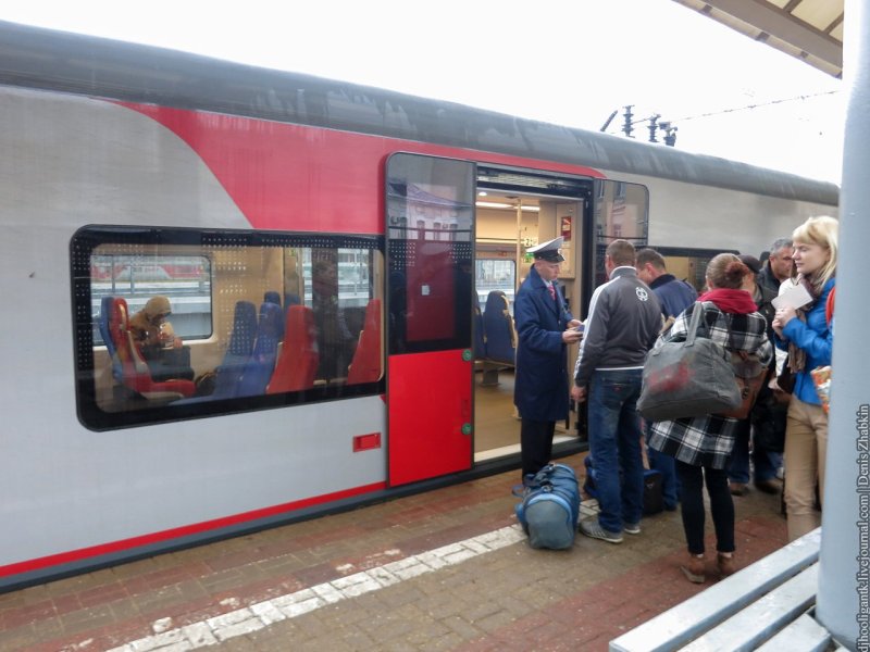 Витебский вокзал Санкт-Петербург поезда