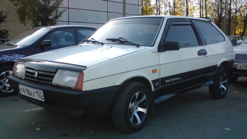 ВАЗ 21083 GLS