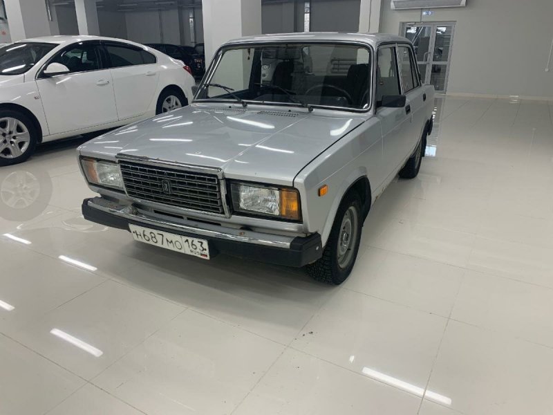 Lada 2107 ВАЗ-2107