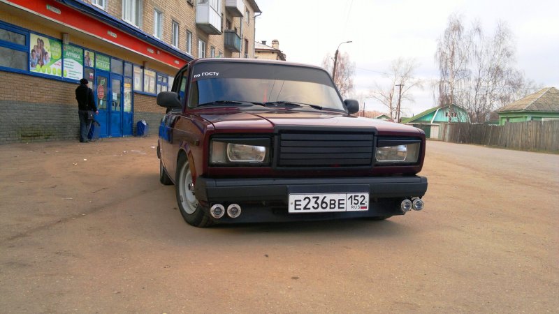 ВАЗ 2107 Lux