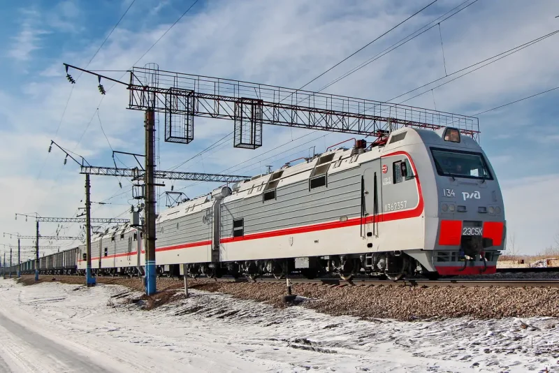 Электровоз 2с5к Ермак