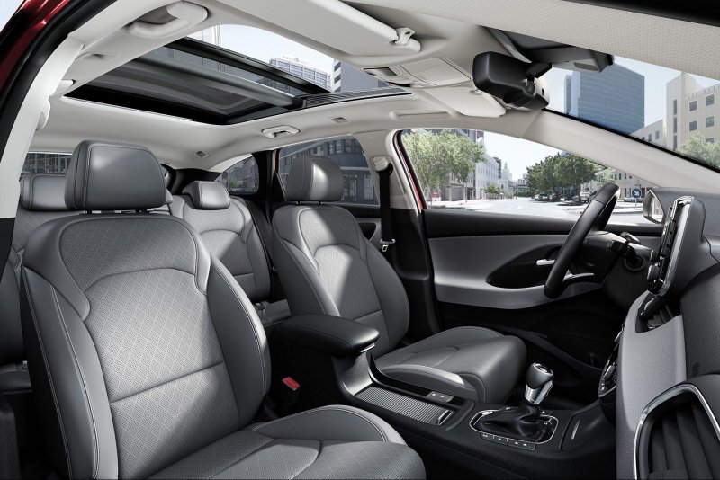 Hyundai i30 2018 салон