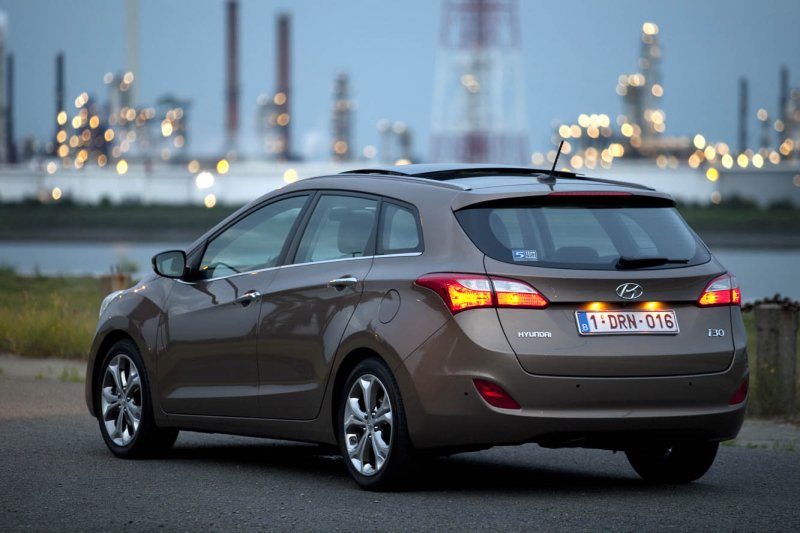 Hyundai i30 CW универсал