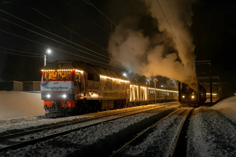 Новогодний тепловоз