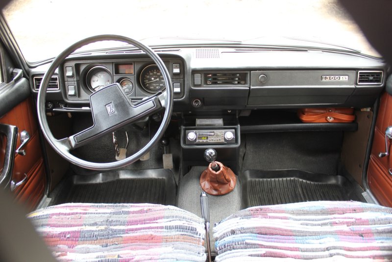 Lada 2105 Riva салон