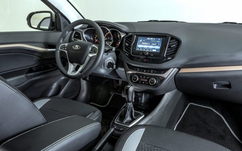 Lada Vesta SW салон