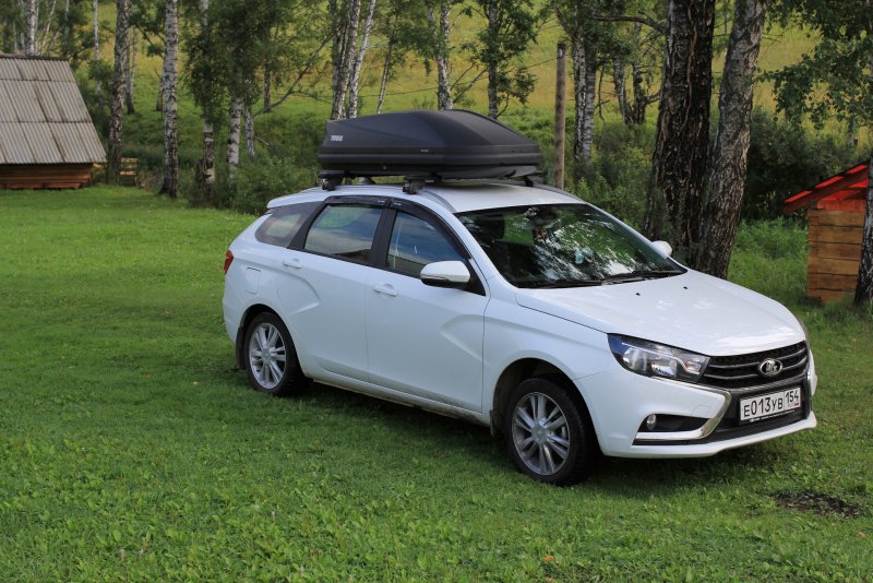 Lada SW Cross