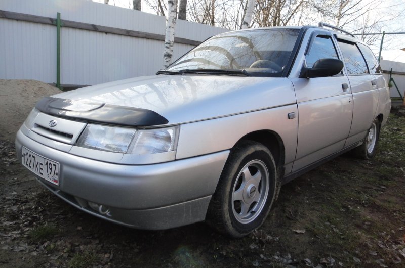 Lada 21112