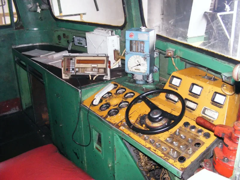 М62 кабина