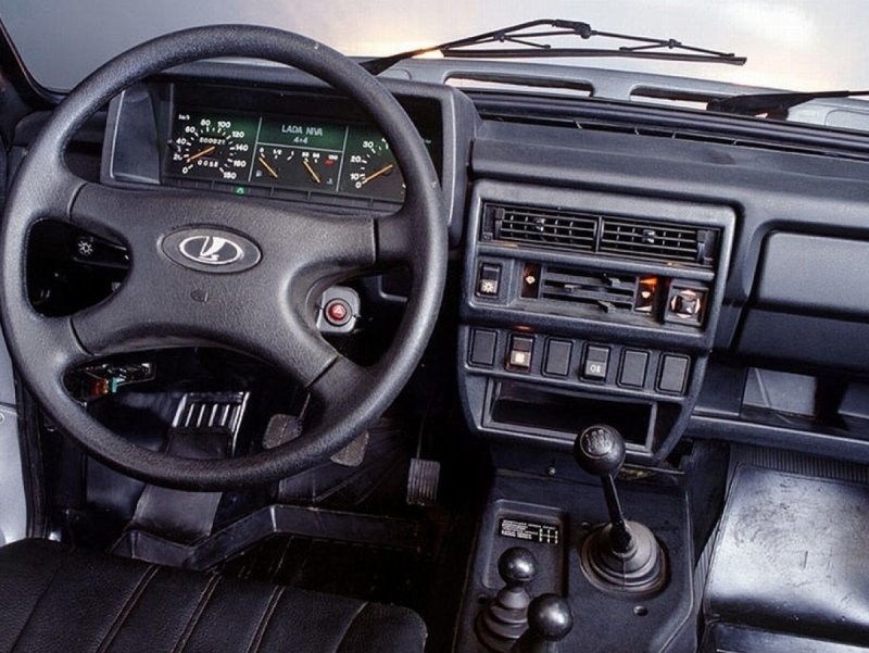 Лада Нива 4x4 салон