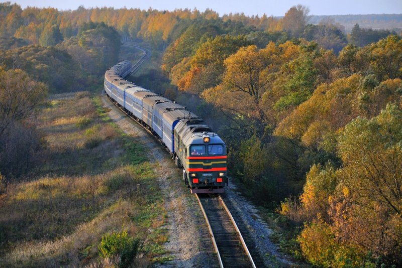 Тепловоз вид спереди