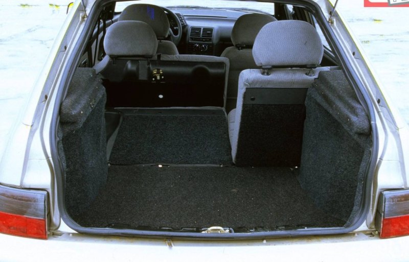 ВАЗ 2112 салон багажник
