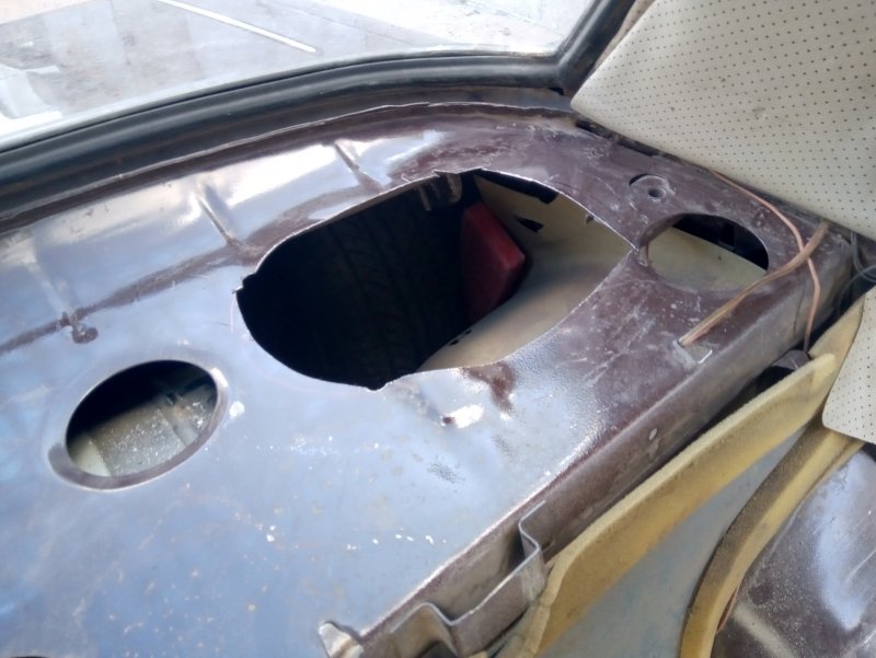 Задняя полка ВАЗ 2106 Заводская