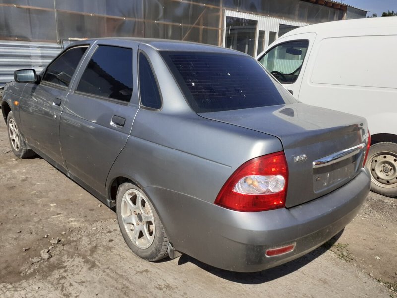 Приора 217030