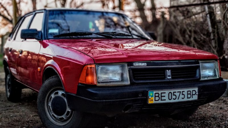 Москвич 2141 двухдверный