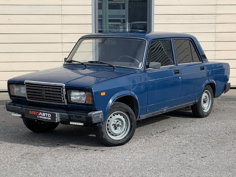 ВАЗ 2107 белая 163 регион