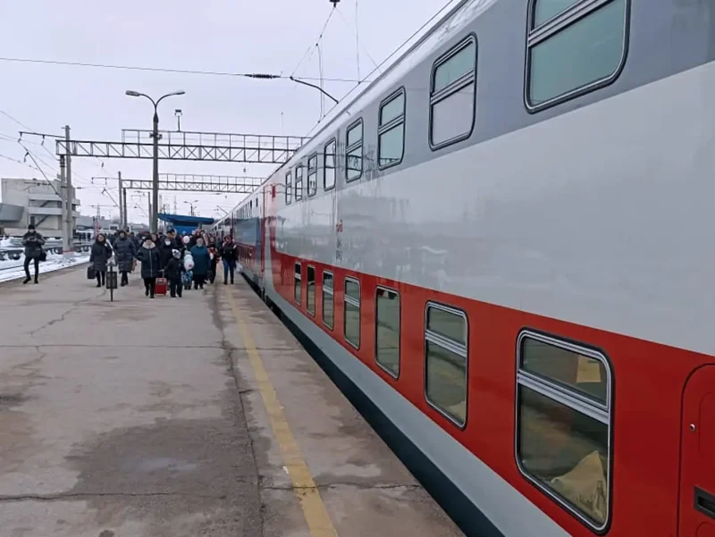 Поезд Тольятти Москва