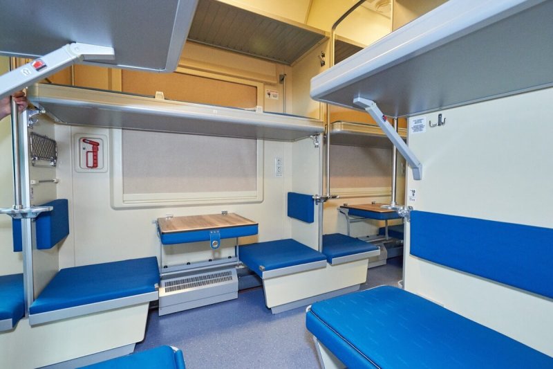 Пассажирский плацкартный вагон