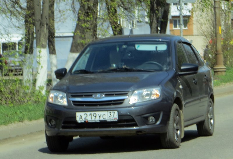 ВАЗ Lada Granta 2190 красный