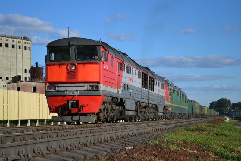 Локомотив фото